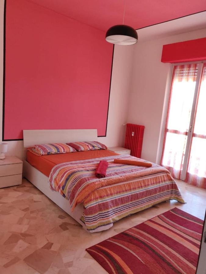 Helloguesthouse Olgiate Comasco Exterior foto
